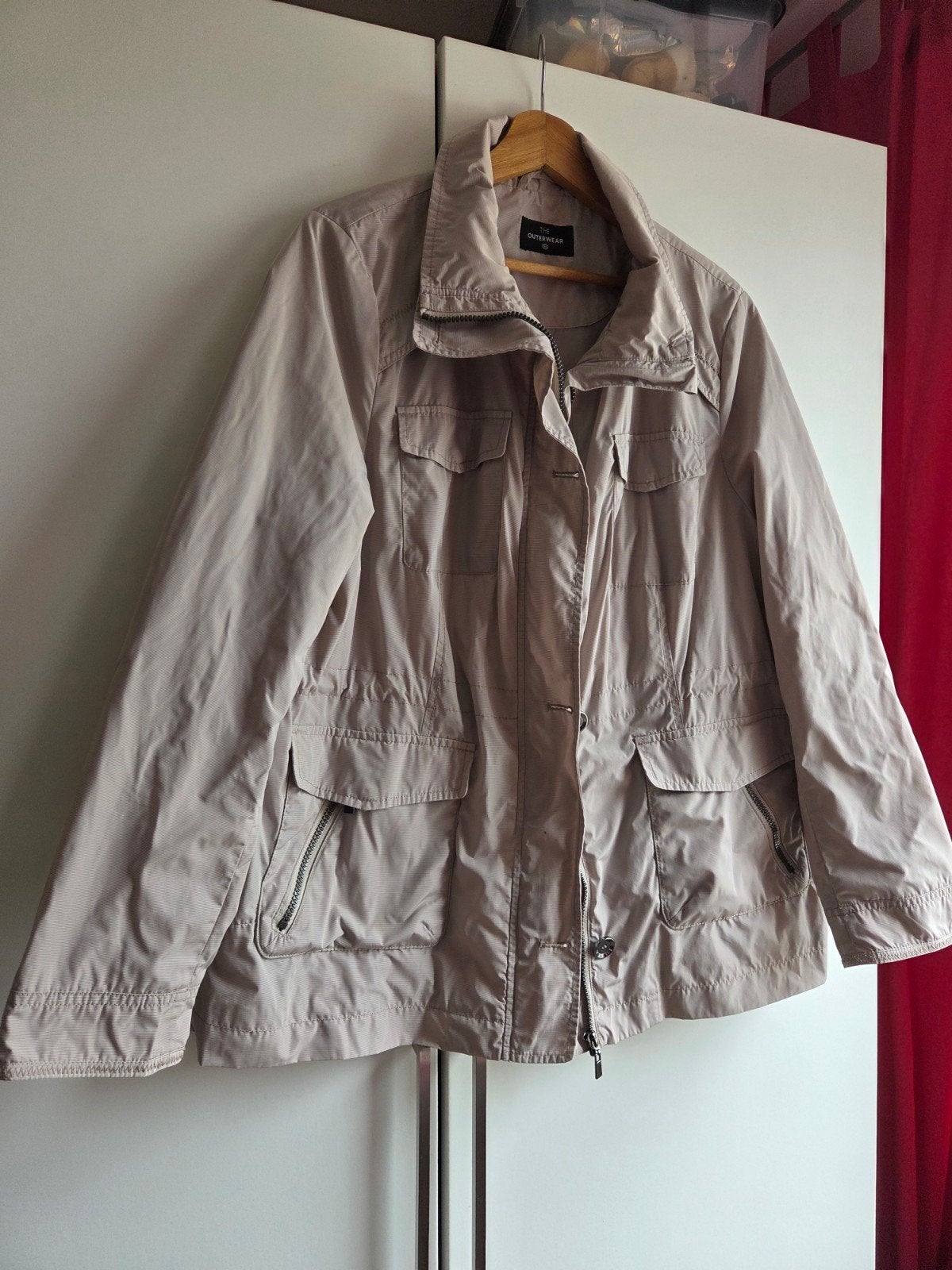Lichtbeige jas van The Outerwear (C&A) mt L, Beige, Maat 42/44 (L), Ophalen of Verzenden, Gedragen