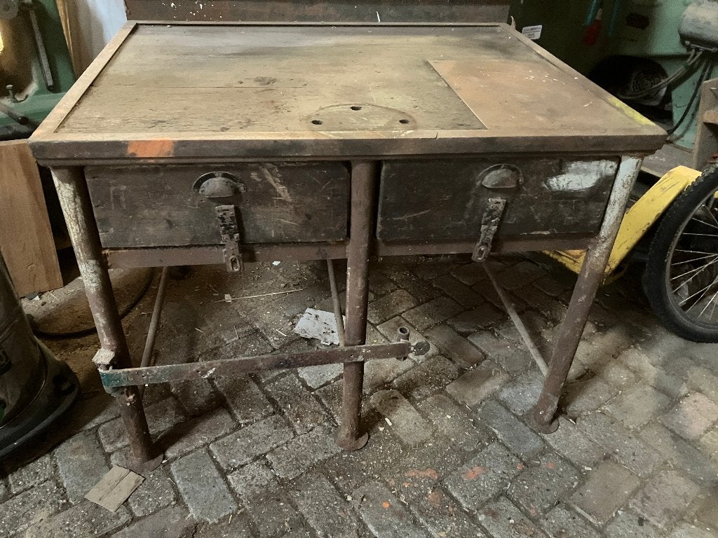Vintage industriele werkbank, Ophalen, Gebruikt