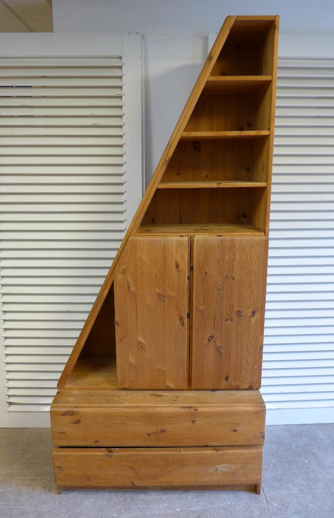 Mooie  brutalistische vintage grenen wandkast, Ophalen, Gebruikt, Met deur(en), 200 cm of meer