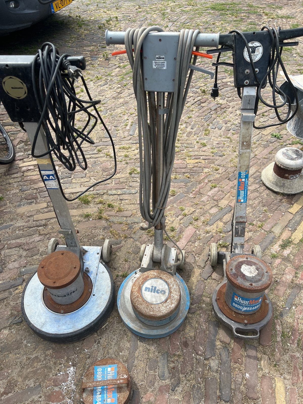 Professionele schrob/schuurmachine3 stuks) - Numatic & Nilco, Ophalen of Verzenden, Gebruikt, Schrobmachine