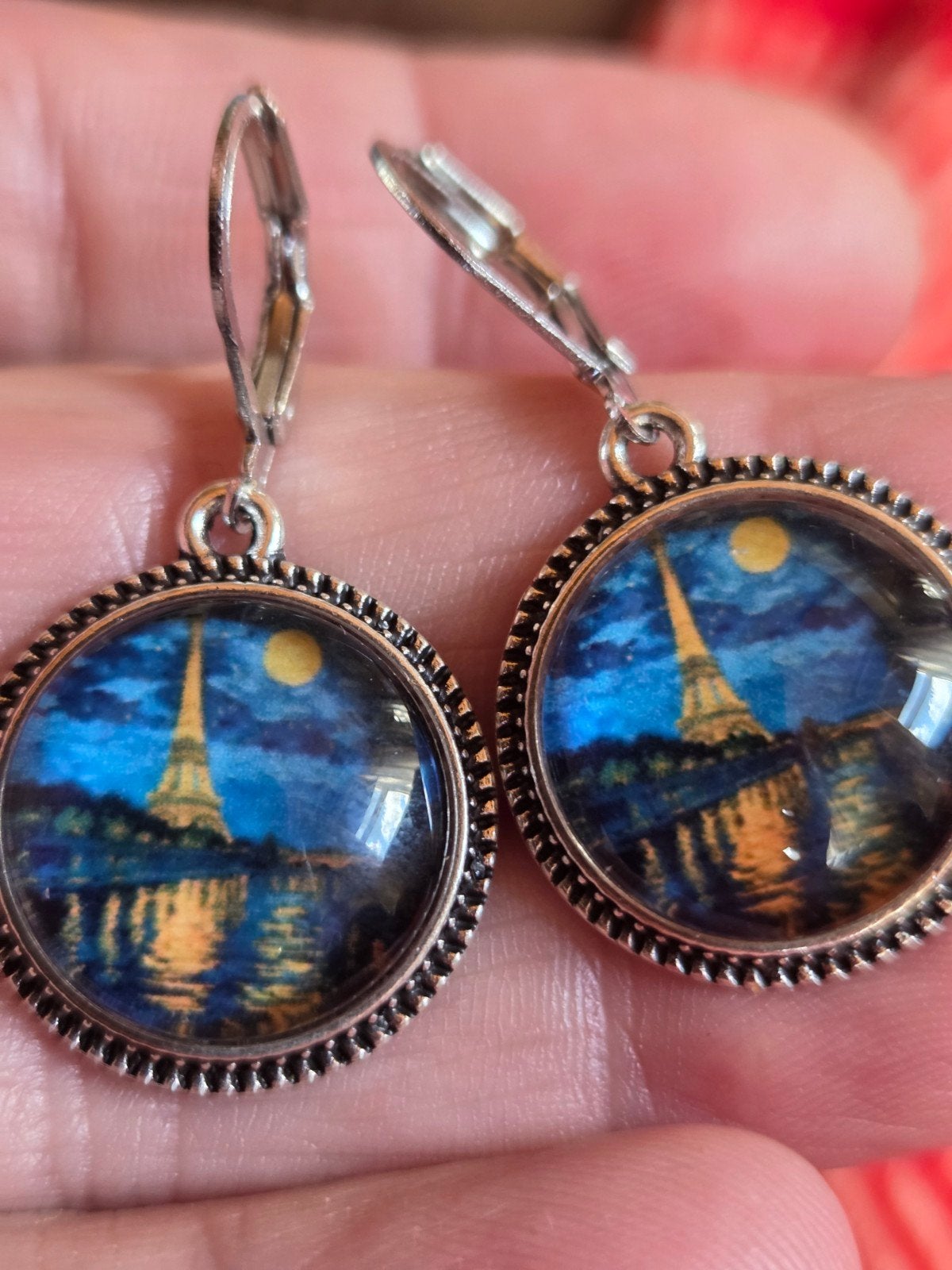 Oorbellen Eiffeltoren Nachtzicht, Ophalen of Verzenden, Nieuw, Glas, Hangers