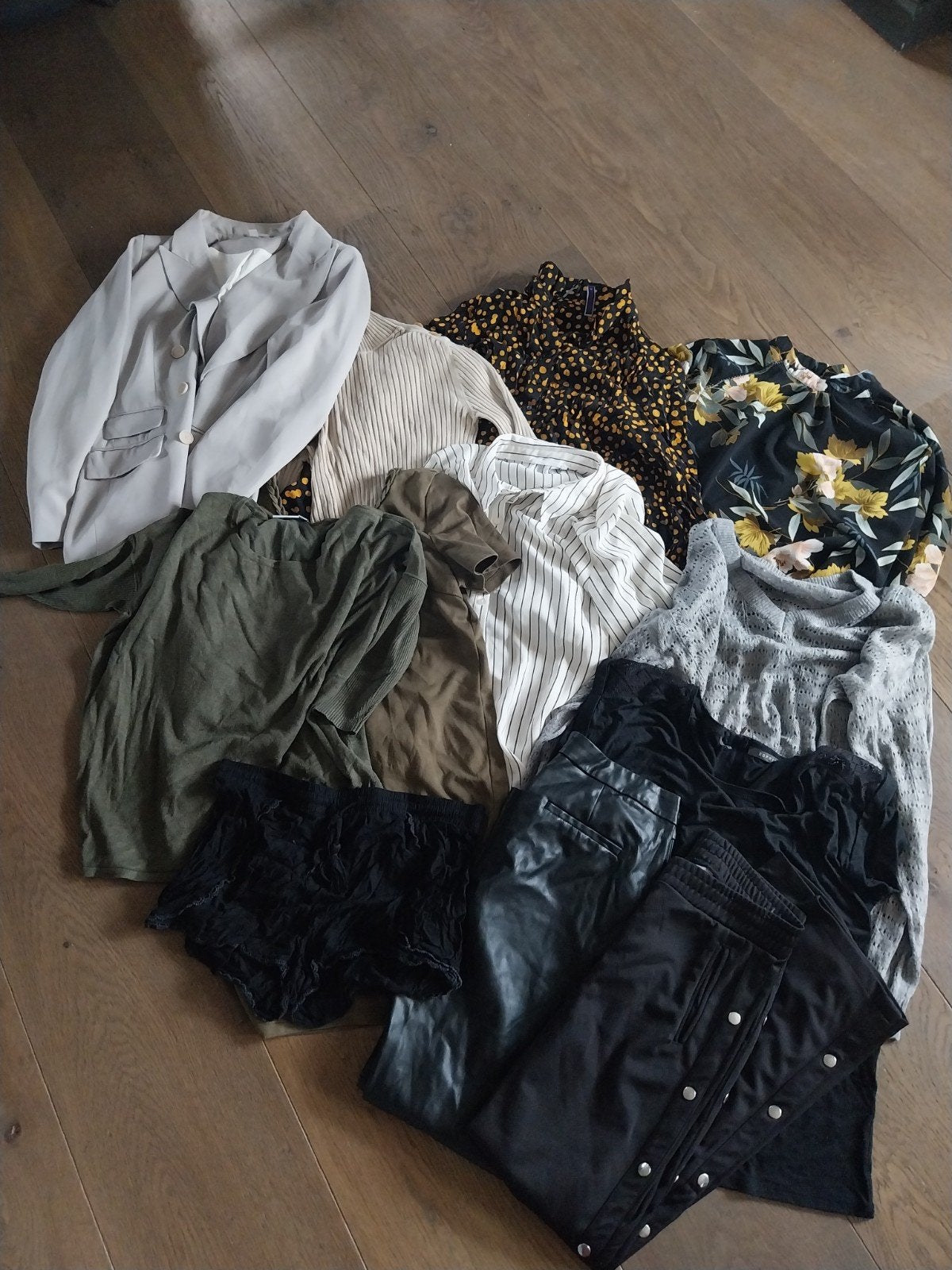 Dames kleding m/l, Kleding | Dames, Ophalen, Zo goed als nieuw