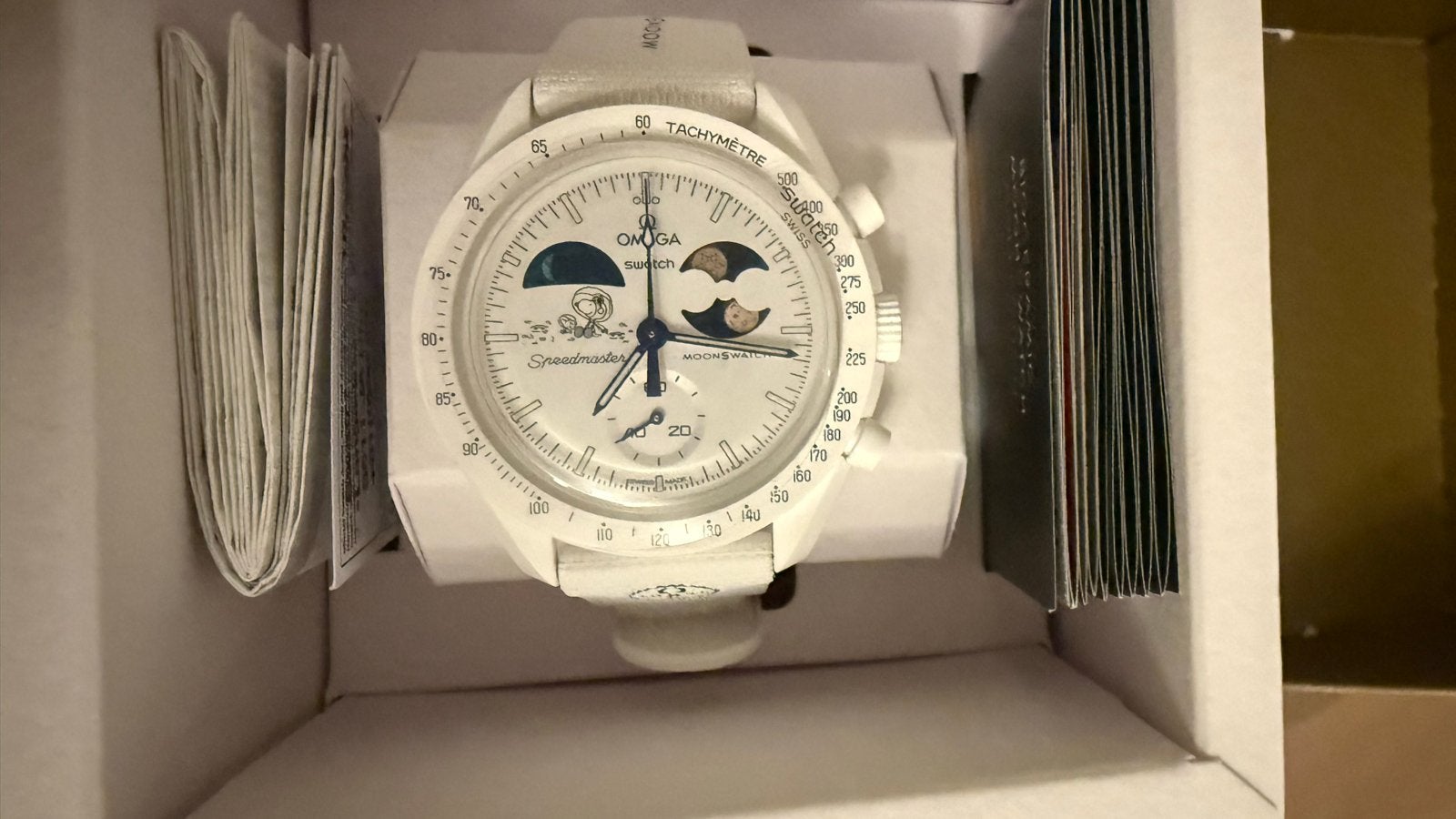 Swatch Omega Moonswatch Mission to Earthphase Moonshine Gold, Kunststof, Polshorloge, Nieuw, Ophalen of Verzenden
