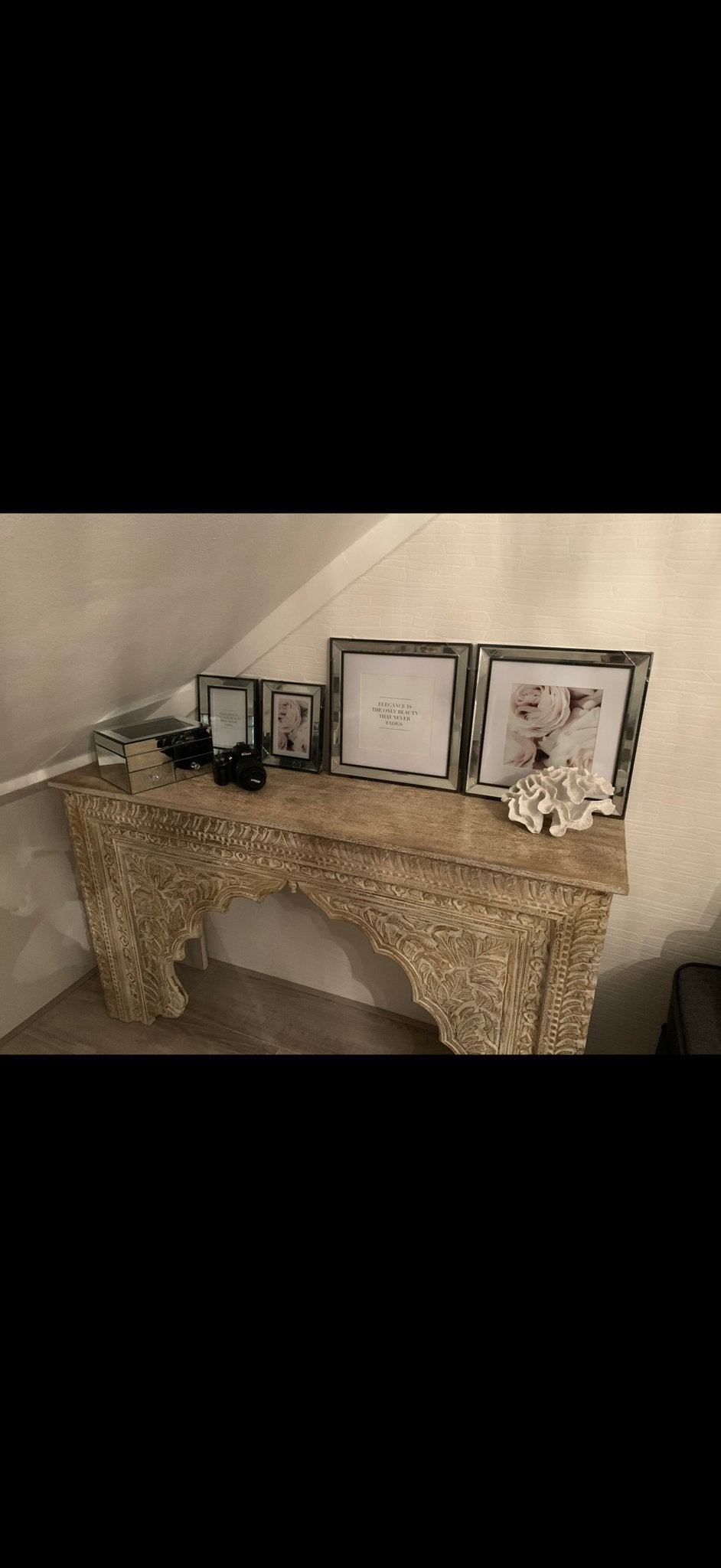 handgesneden oosterse houten console/sidetable, Huis en Inrichting, Kasten | Overige, Ophalen, Zo goed als nieuw