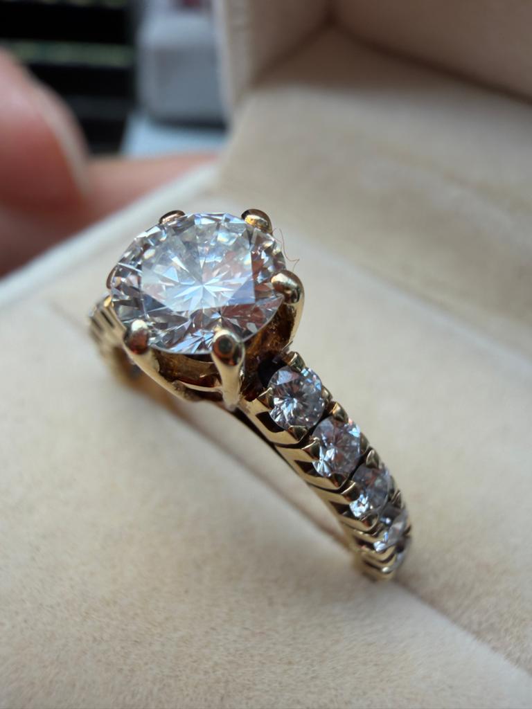 14k Gouden Ring met 0.87ct Diamant - G VS2 Briljant Geslepen, Ophalen of Verzenden, Zo goed als nieuw, 17 tot 18, Met edelsteen