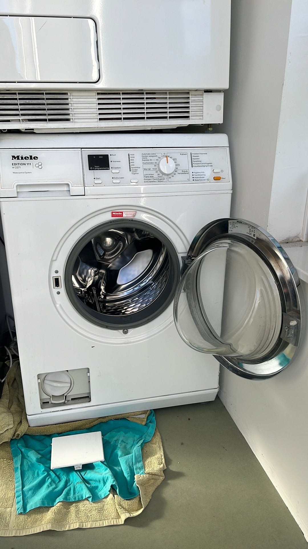 Gratis wasmachine Miele, Witgoed en Apparatuur, Ophalen, Zo goed als nieuw, 1200 tot 1600 toeren, 85 tot 90 cm