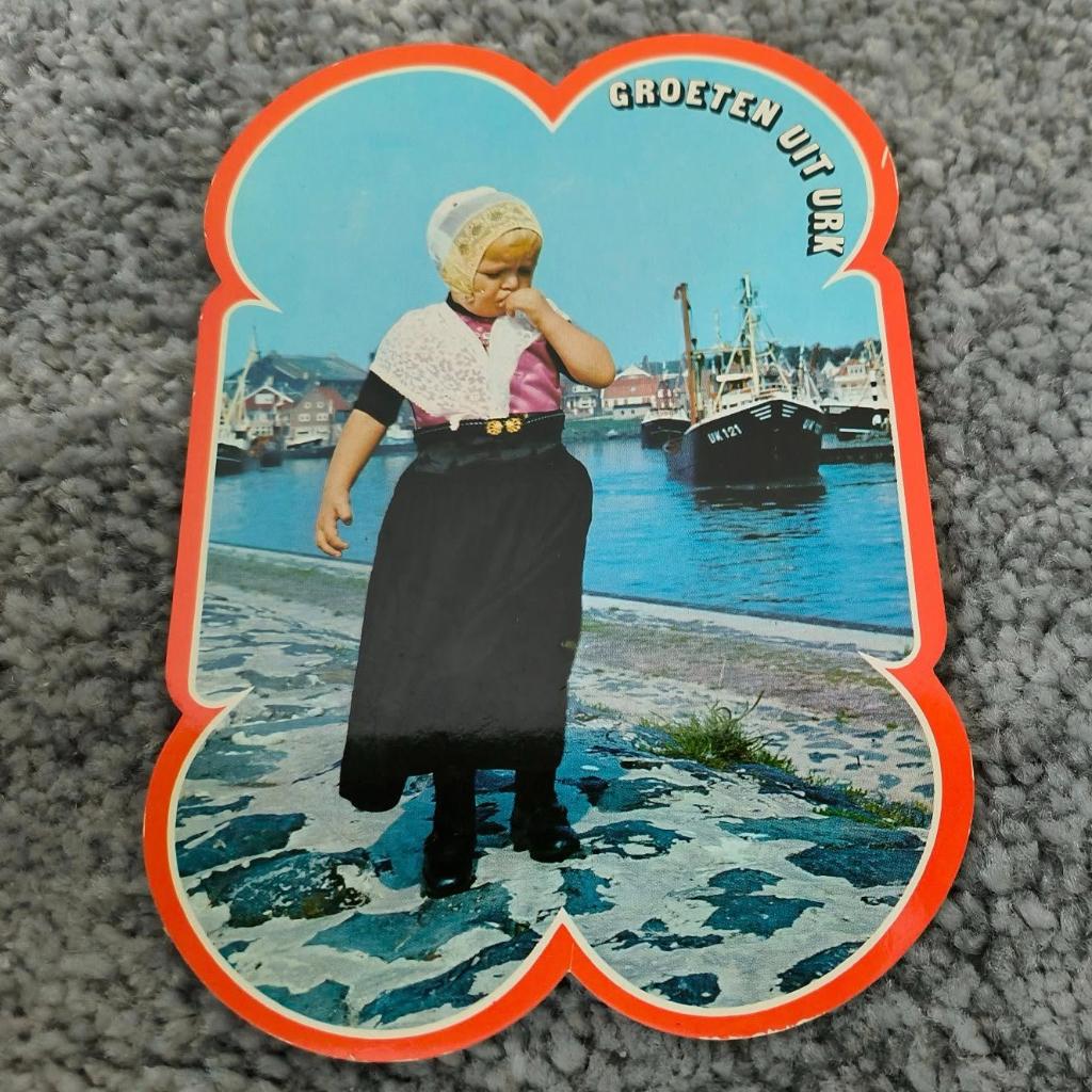 Kaart Urker klederdracht(36), Ophalen of Verzenden, 1980 tot heden, Gelopen, Klederdracht