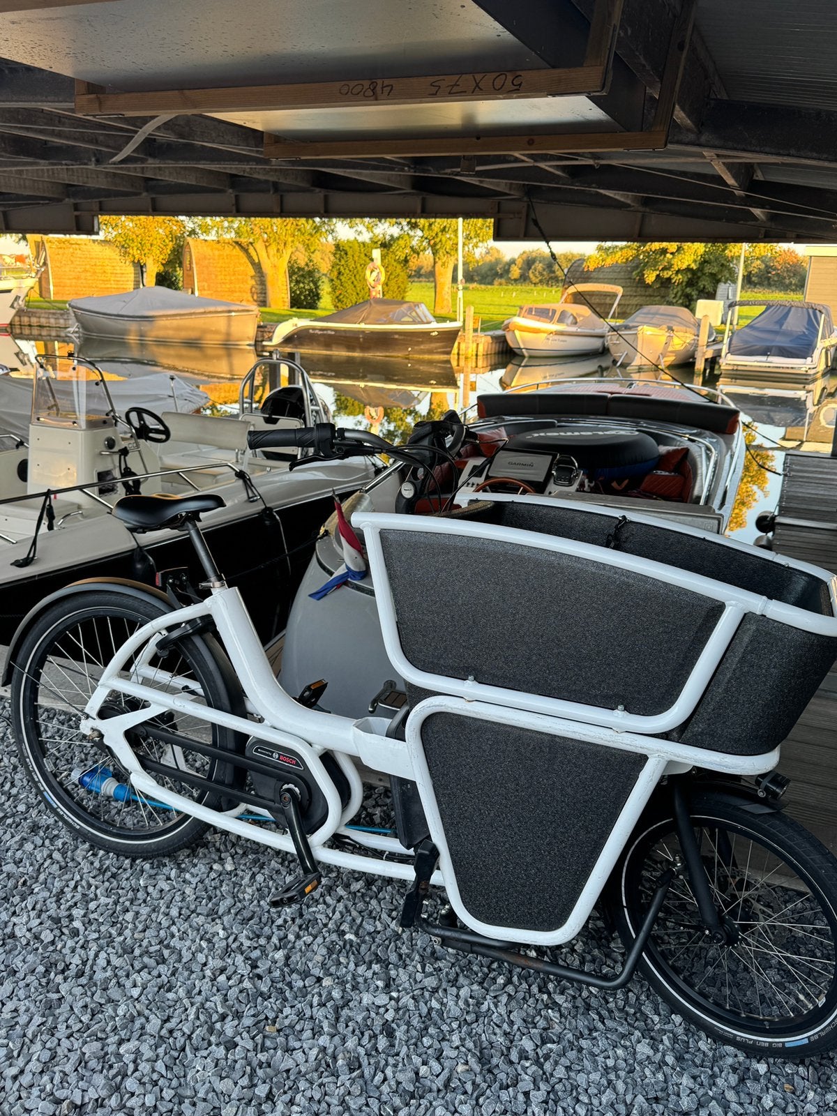 Urban arrow - bakfiets - shorty - hond - 2016 - wit, Fietsen en Brommers, Gebruikt, Elektrisch, 1 kind, Ophalen