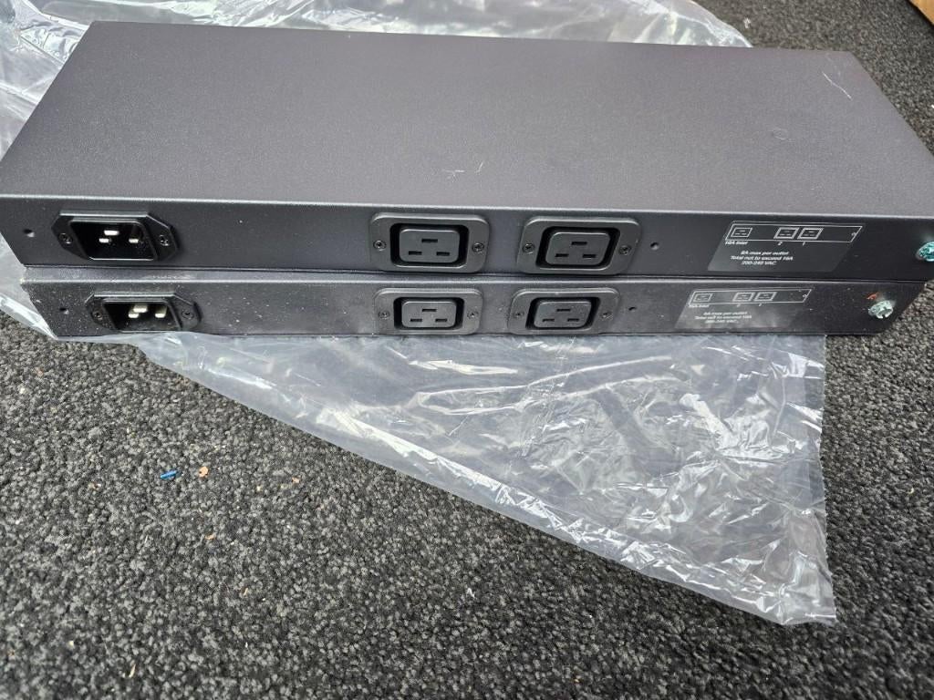 HP EO4504 Rack PDU – 16A – stroomverdeler voor server rack, Ophalen of Verzenden, Zo goed als nieuw