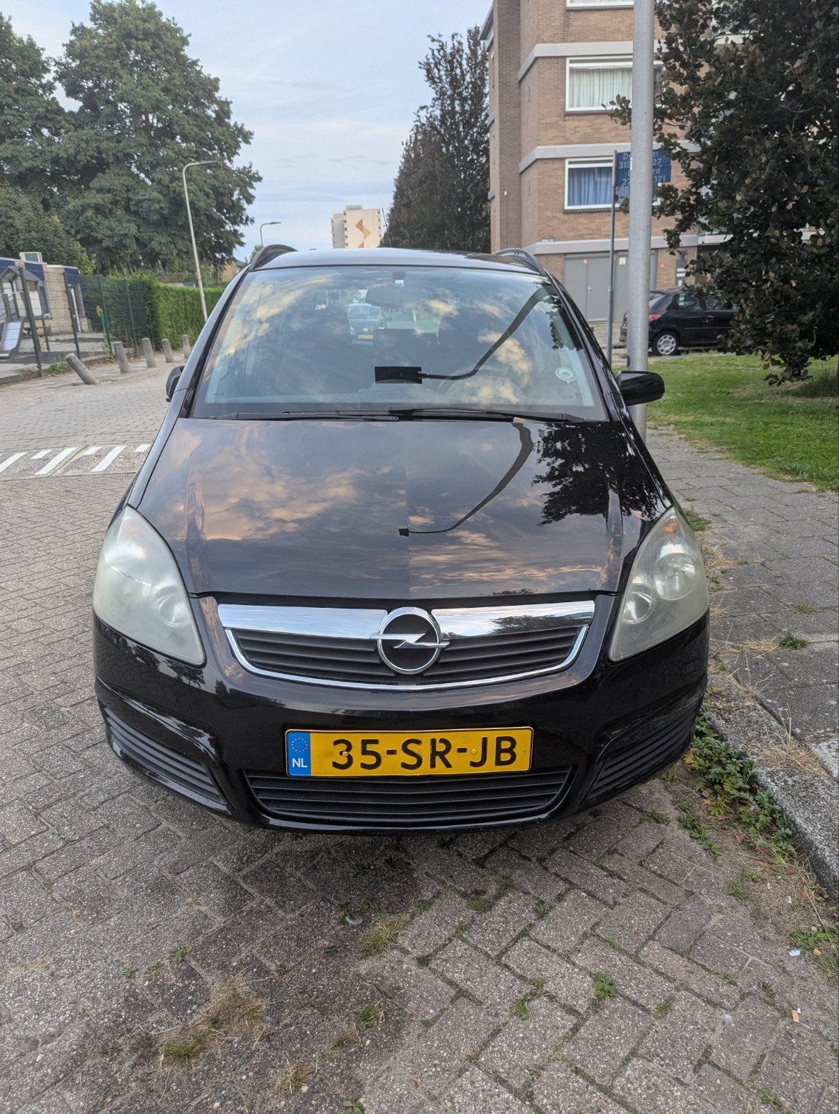 Opel Zafira 1.8 2006 Zwart, Auto's, Opel, 4 cilinders, Zwart, Origineel Nederlands, 1403 kg