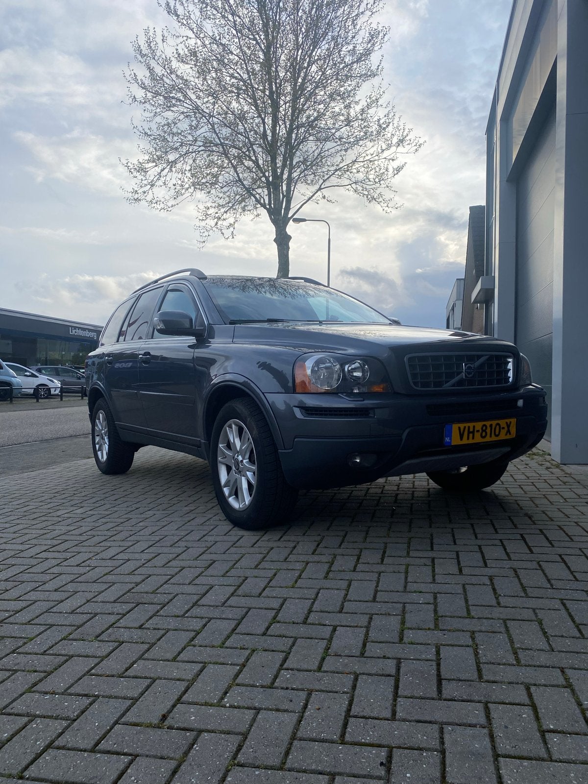 Volvo 2006, Euro 5, 1800 kg, Zwart, Airbags