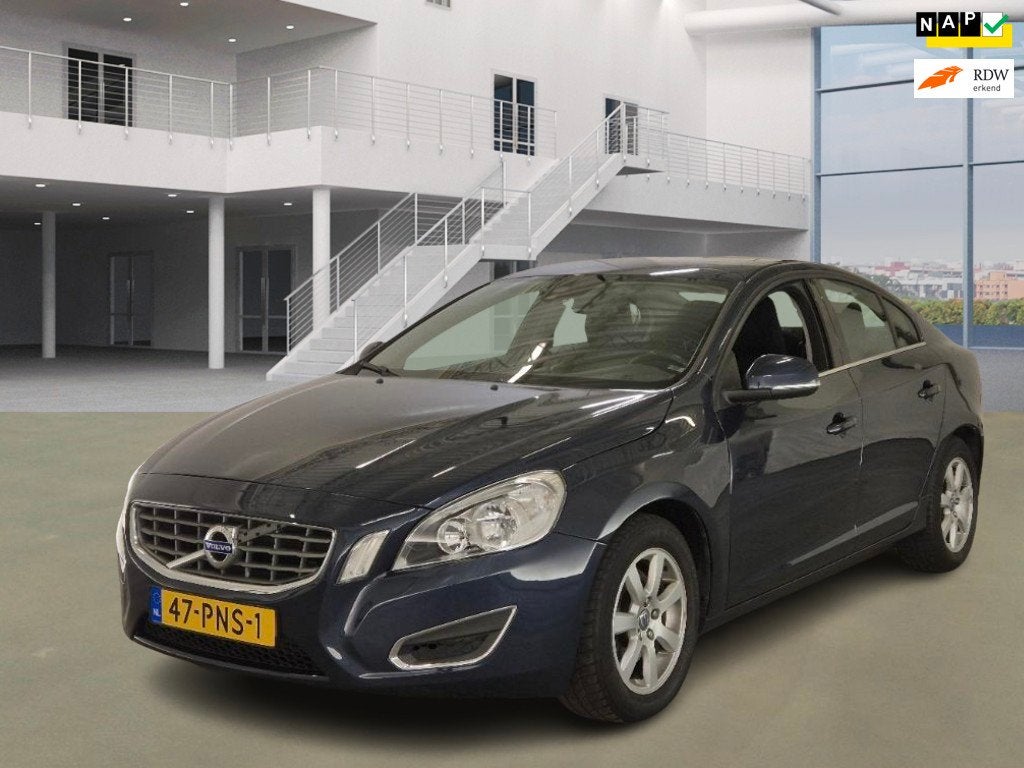 Volvo S60 1.6 T4 Kinetic Automaat Airco Cruise PDC Trekhaak, Auto's, Gebruikt, 4 cilinders, Blauw, S60