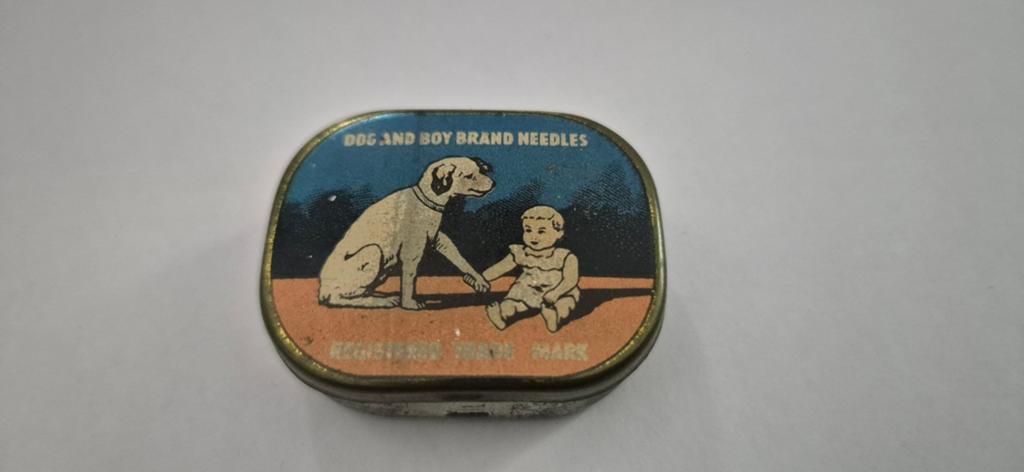 Dog and Boy Brand Needles" blikje,  met originele naalden, Ophalen of Verzenden, Gebruikt