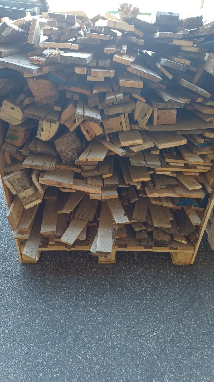 sloophout van pallets Per bak ongeveer 110x130x130cm., Tuin en Terras, Minder dan 3 m³, Ophalen