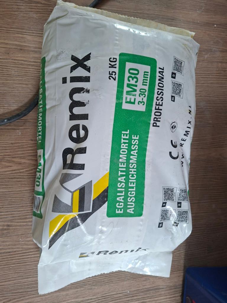 Remix egalisatiemortel, Ophalen, Nieuw