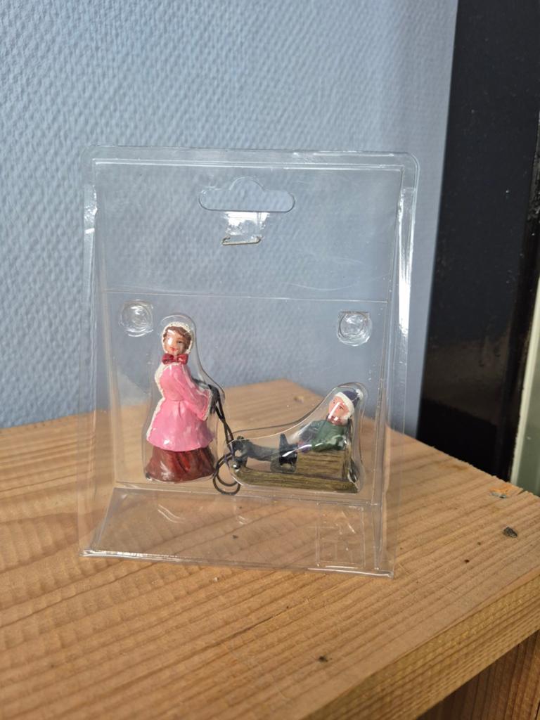 Dickensville vrouw met kind, Diversen, Ophalen of Verzenden, Gebruikt