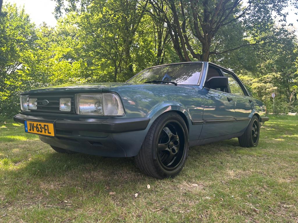 Ford Taunus 1.6 L 1982 Blauw, Auto's, Ford, 4 cilinders, Origineel Nederlands, Handgeschakeld, Particulier