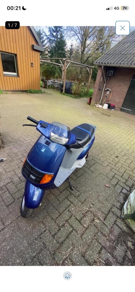 Piaggio quartz lc 70 brom, Fietsen en Brommers, Scooters | Piaggio, Tweetakt, Maximaal 45 km/u, Zip, Ophalen of Verzenden