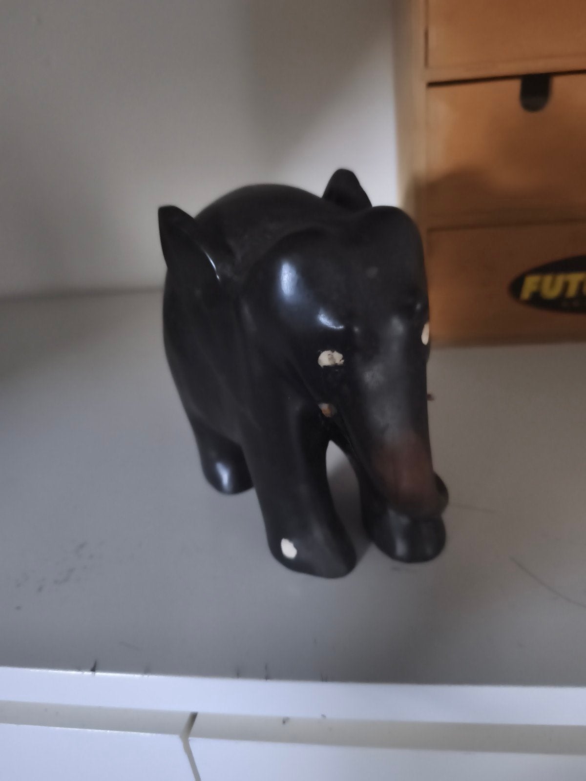 Houten olifant beeldje - Handgesneden decoratie, Antiek en Kunst, Ophalen of Verzenden