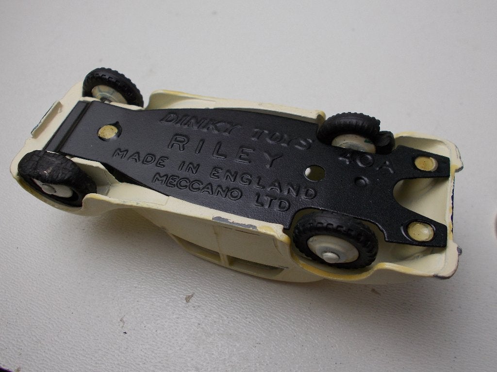 1949 Dinky Toys 40A RILEY (Gerestaureerd.), Ophalen of Verzenden, Gebruikt, Auto, Dinky Toys