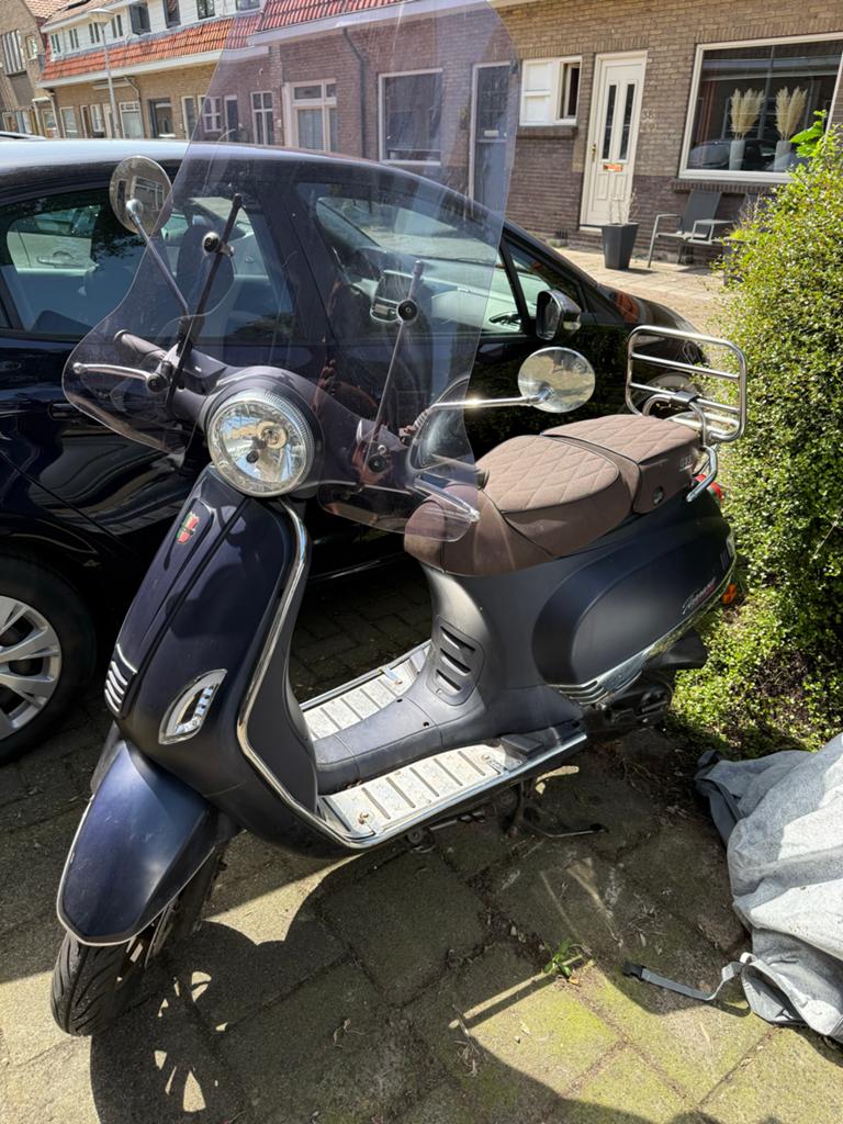 Vespa GTS Toscana - Donkerblauw, Goede Staat, Gebruikt, Ophalen of Verzenden, Vespa LXV, Benzine