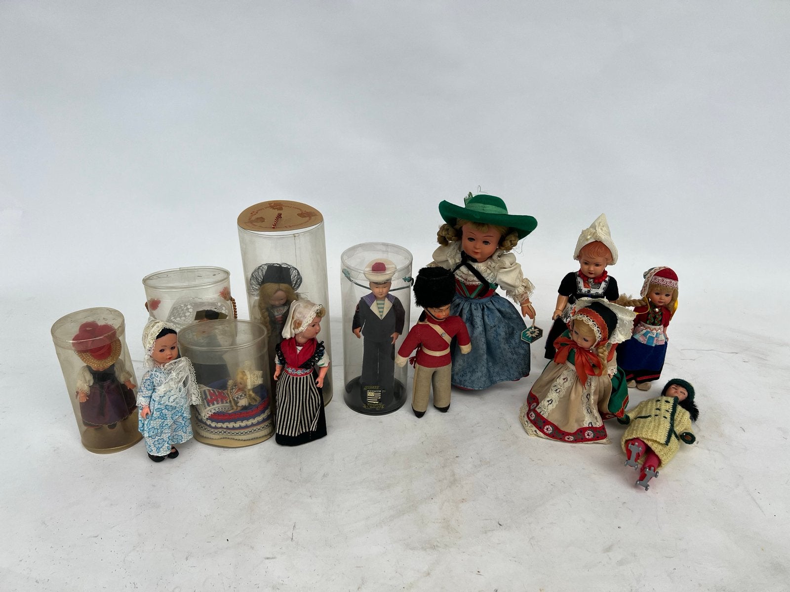 Vintage poppen in klederdracht - diverse Europese landen, Verzamelen, Ophalen of Verzenden, Gebruikt, Pop