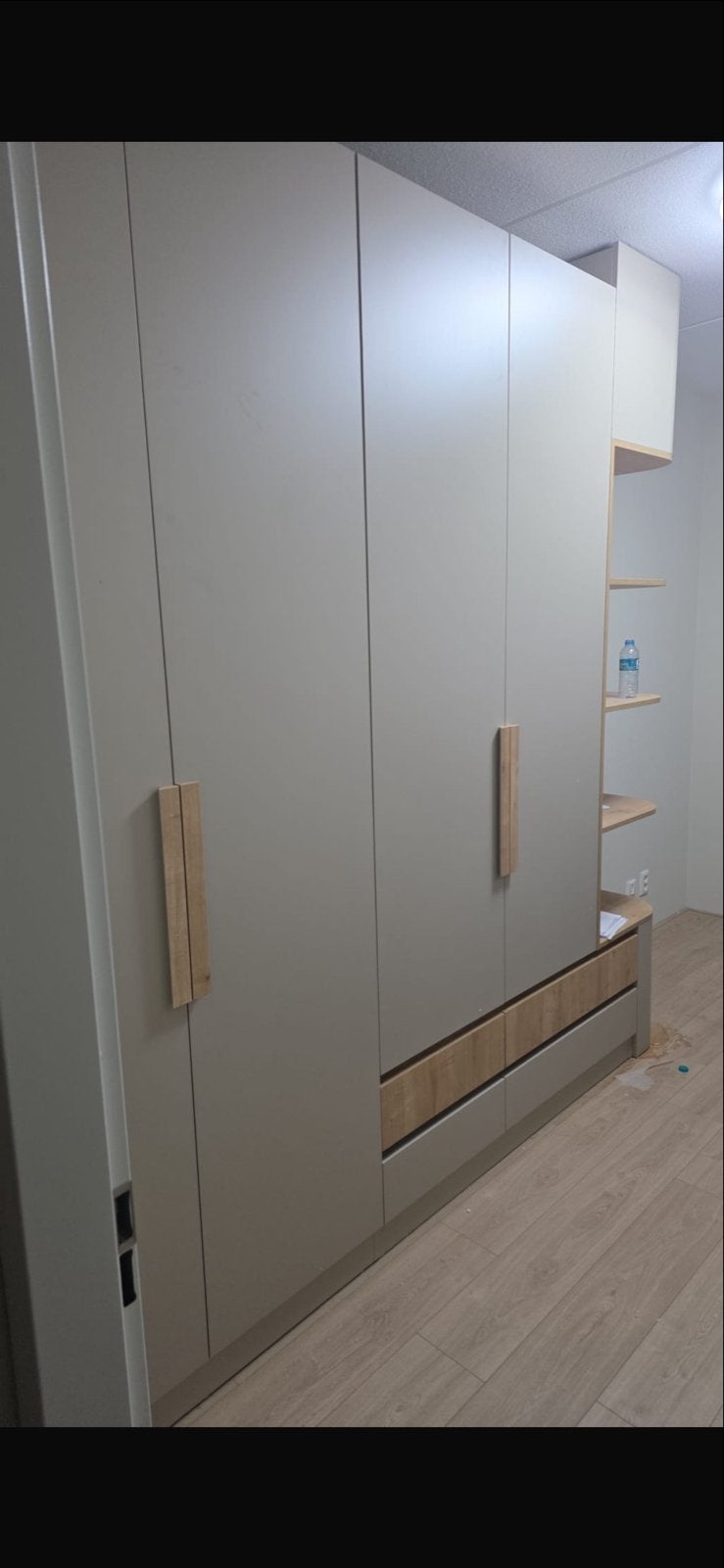 Moderne kledingkast met lades en open schappen, Ophalen, 200 cm of meer, Nieuw, Met lade(s)
