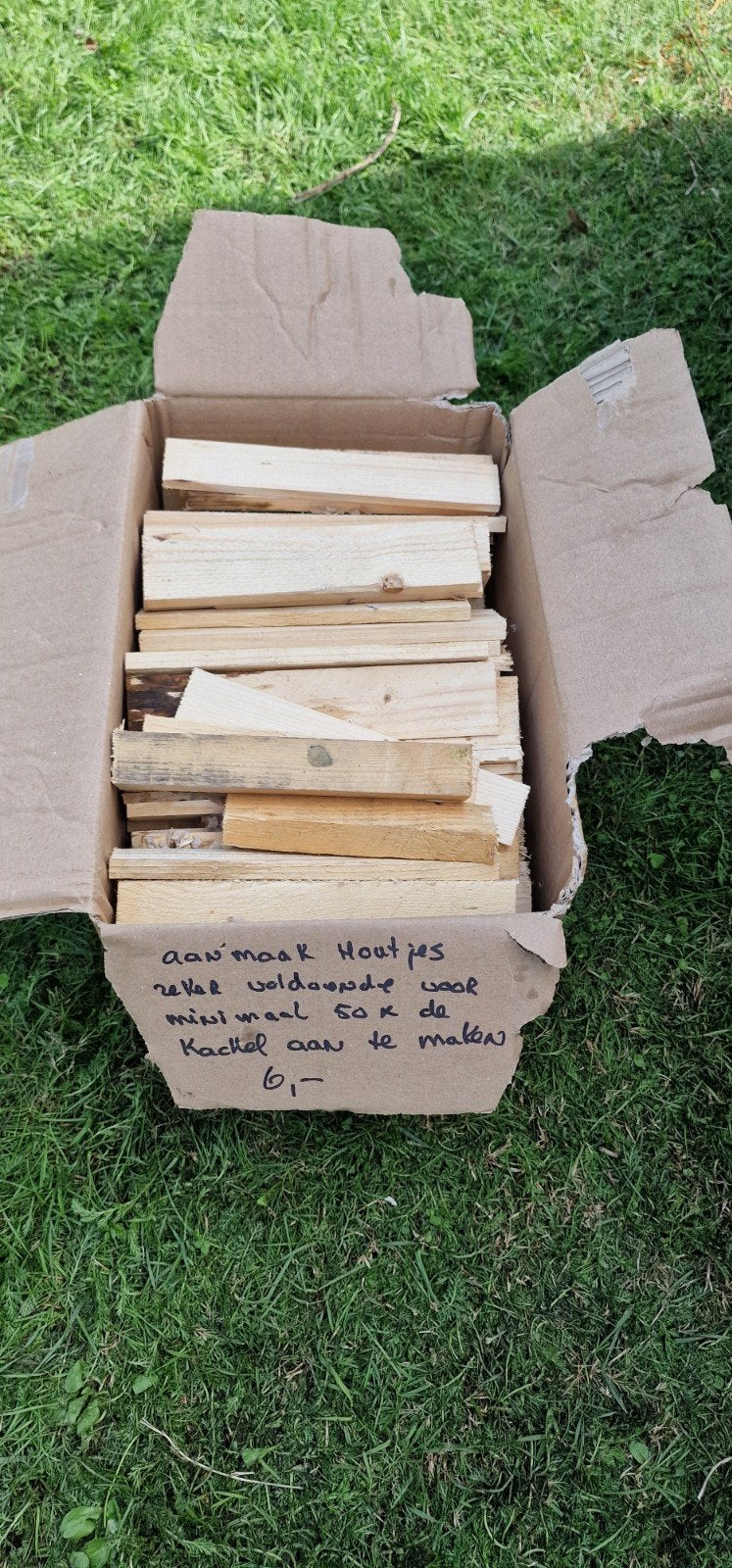 aanmaakhoutjes droog aanmaak hout, Minder dan 3 m³, Ophalen of Verzenden