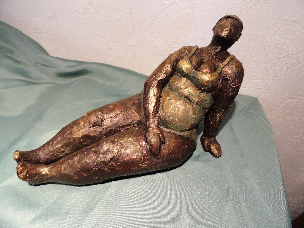 Beeld vrouw in badpak, Ophalen, Handgemaakt, Minder dan 20 cm, Steen of Keramiek