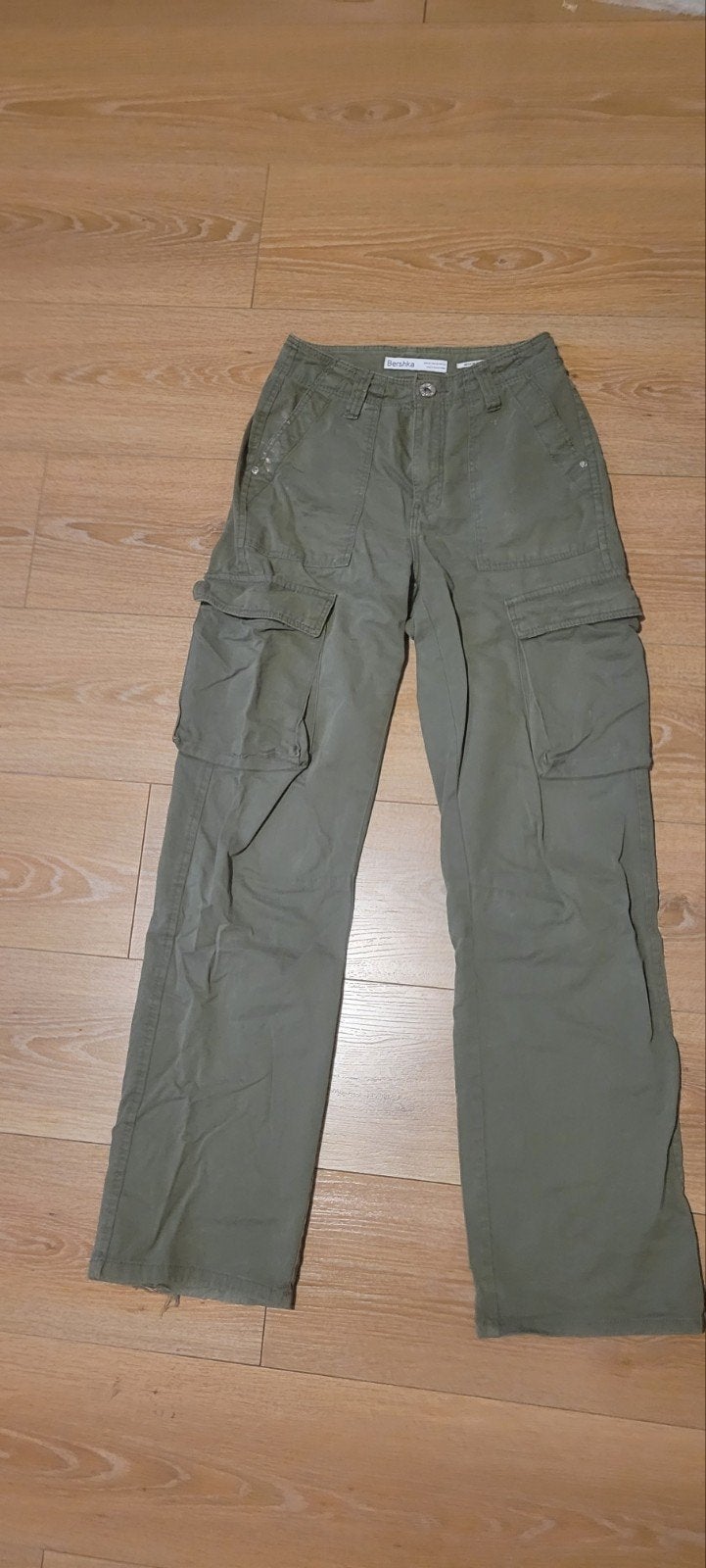 Bershka Cargo Broek - Groen - Maat 32, Verzenden, Bershka, Gedragen, Groen