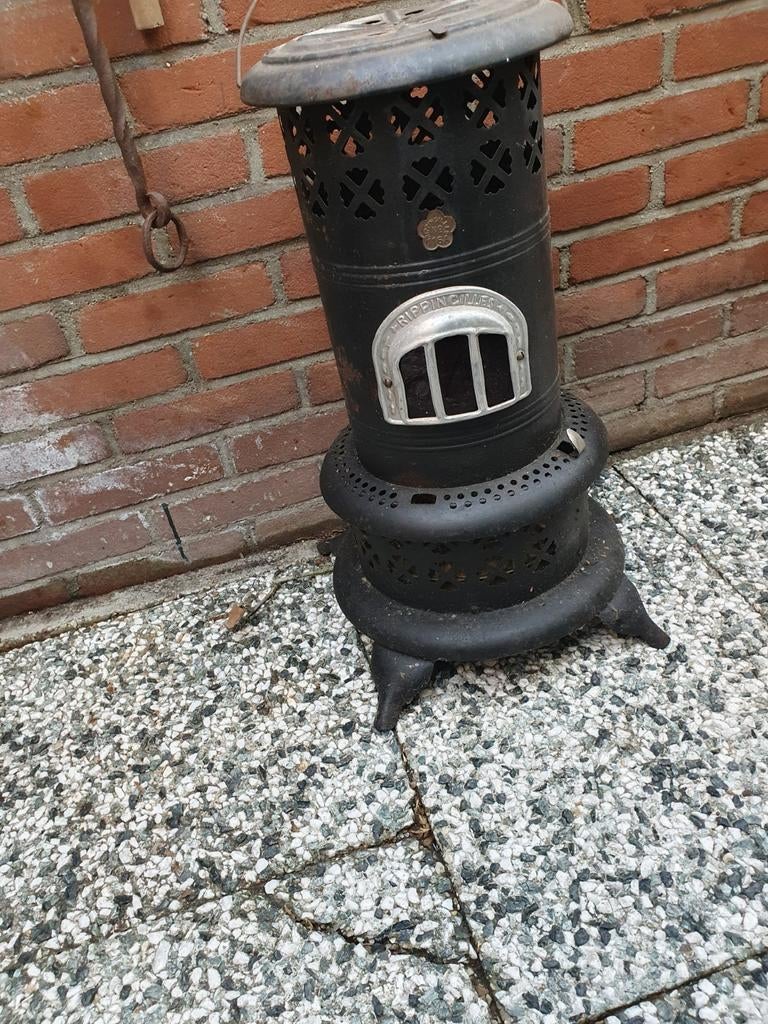Antieke petroleumkachel "Ripping Gilles", Antiek en Kunst, Ophalen