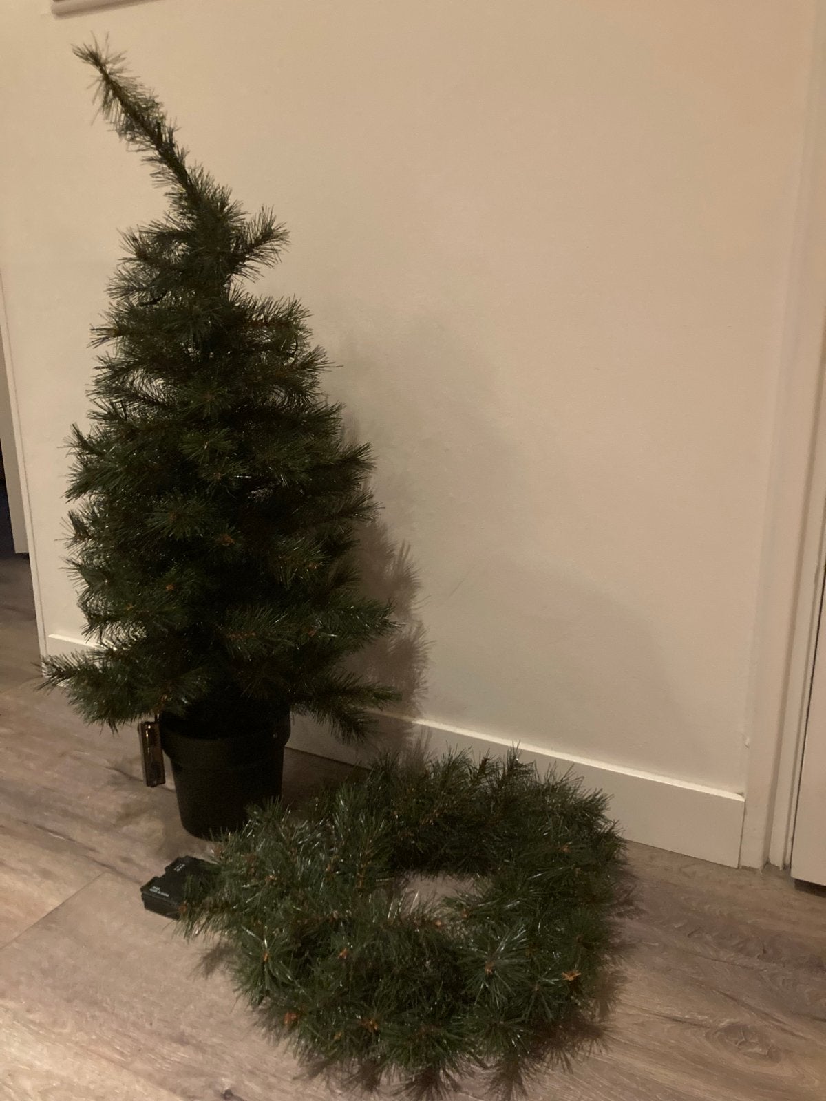 Intratuin voordeur set kerstboompje met krans, Diversen, Kerst, Ophalen, Nieuw