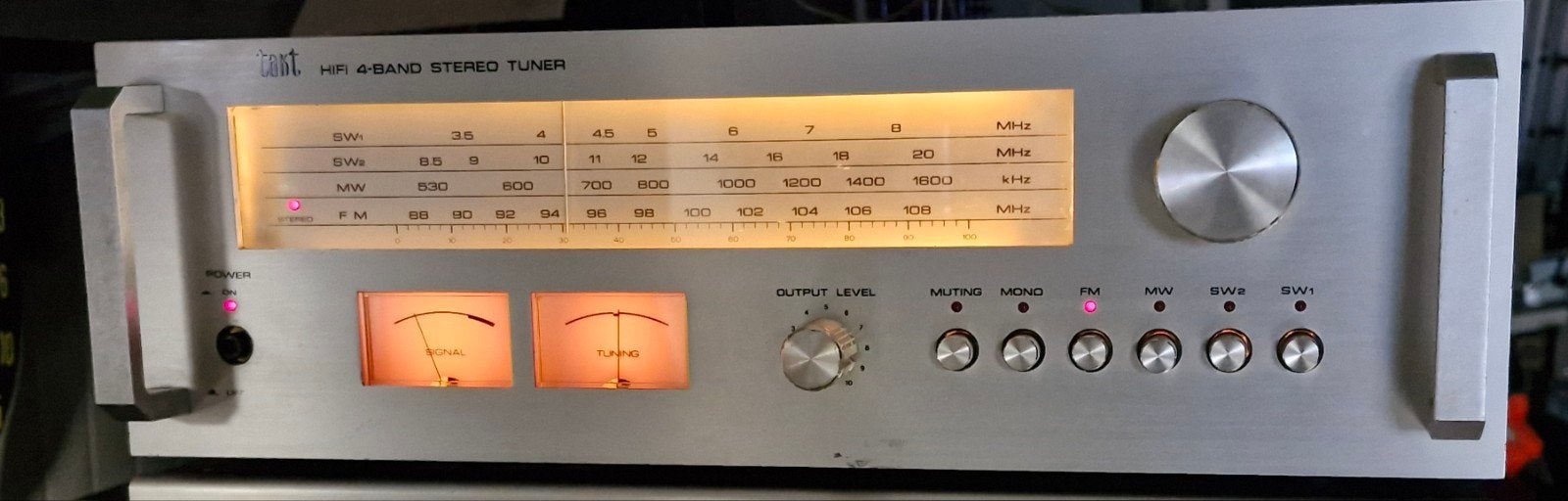 Takt stereo tuner, Ophalen of Verzenden