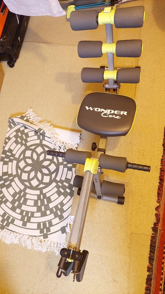 Wonder Core Smart Buikspiertrainer - Zo goed als nieuw, Sport en Fitness, Fitnessmaterialen, Ophalen of Verzenden, Zo goed als nieuw