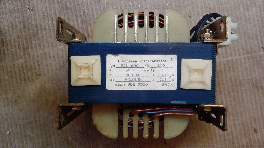Zware trafo  P: 380V / S: 0-25-26-27-28V (21,4A) (600VA), Ophalen of Verzenden, Gebruikt