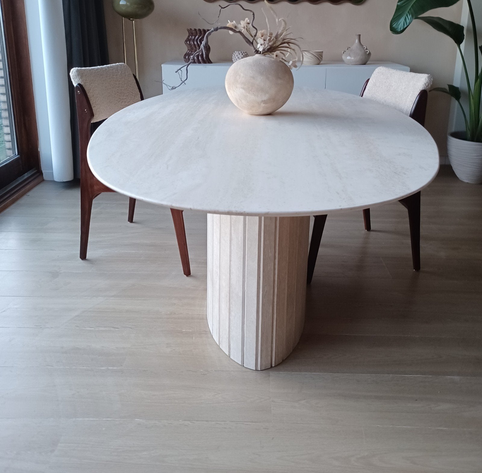 prachtige eettafel van italiaanse traventijn natuursteen, Ophalen, Zo goed als nieuw, Rechthoekig, 50 tot 100 cm