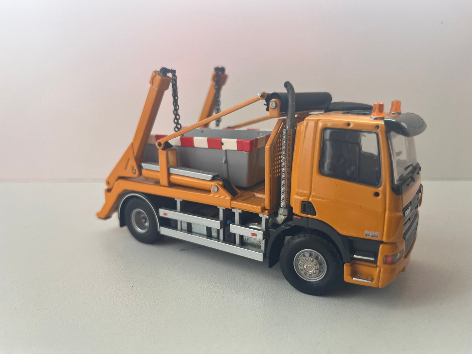Tekno daf cf basis portaalarm, Hobby en Vrije tijd, Modelauto's | 1:50, Ophalen of Verzenden, Zo goed als nieuw, Bus of Vrachtwagen