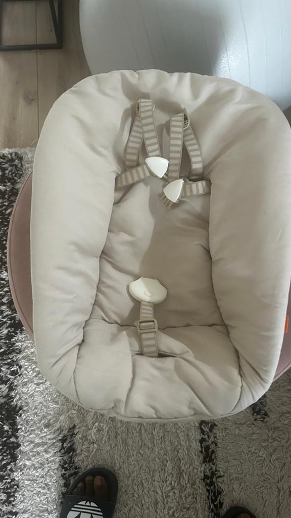 Stokke Newborn Set (oud model) - Redelijke staat, Ophalen of Verzenden, Gebruikt, Meegroeistoel, Gordel(s)