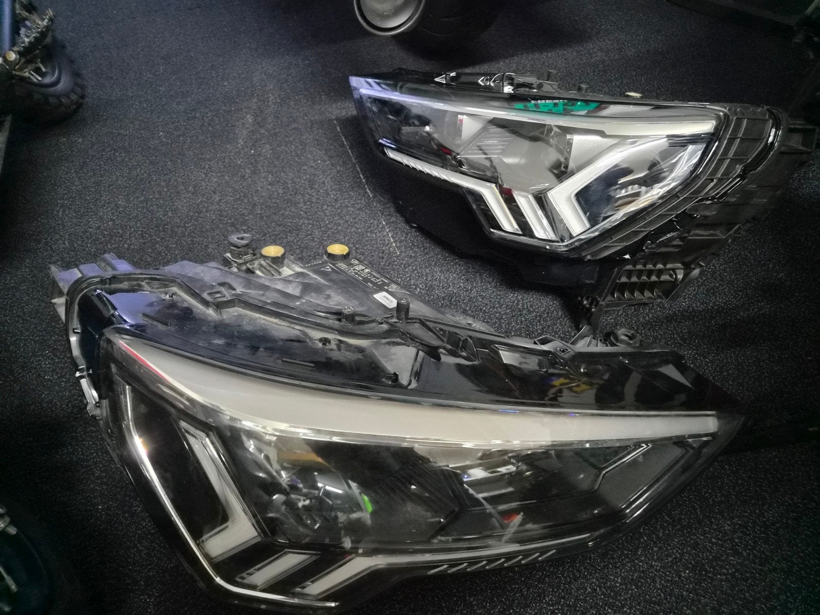 Audi RSQ3 Koplampen - Origineel Matrix -Links en Rechts, Ophalen of Verzenden, Gebruikt, Audi