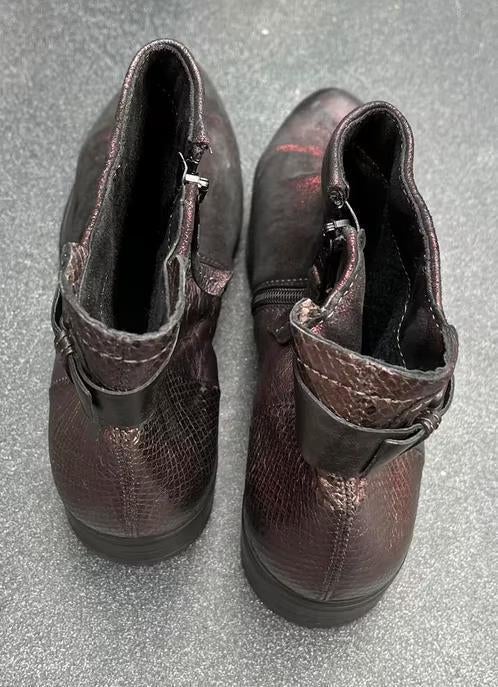 MJUS enkel laarzen maat 42, Kleding | Dames, Schoenen, Lage of Enkellaarzen, Ophalen of Verzenden, Zo goed als nieuw, Rood