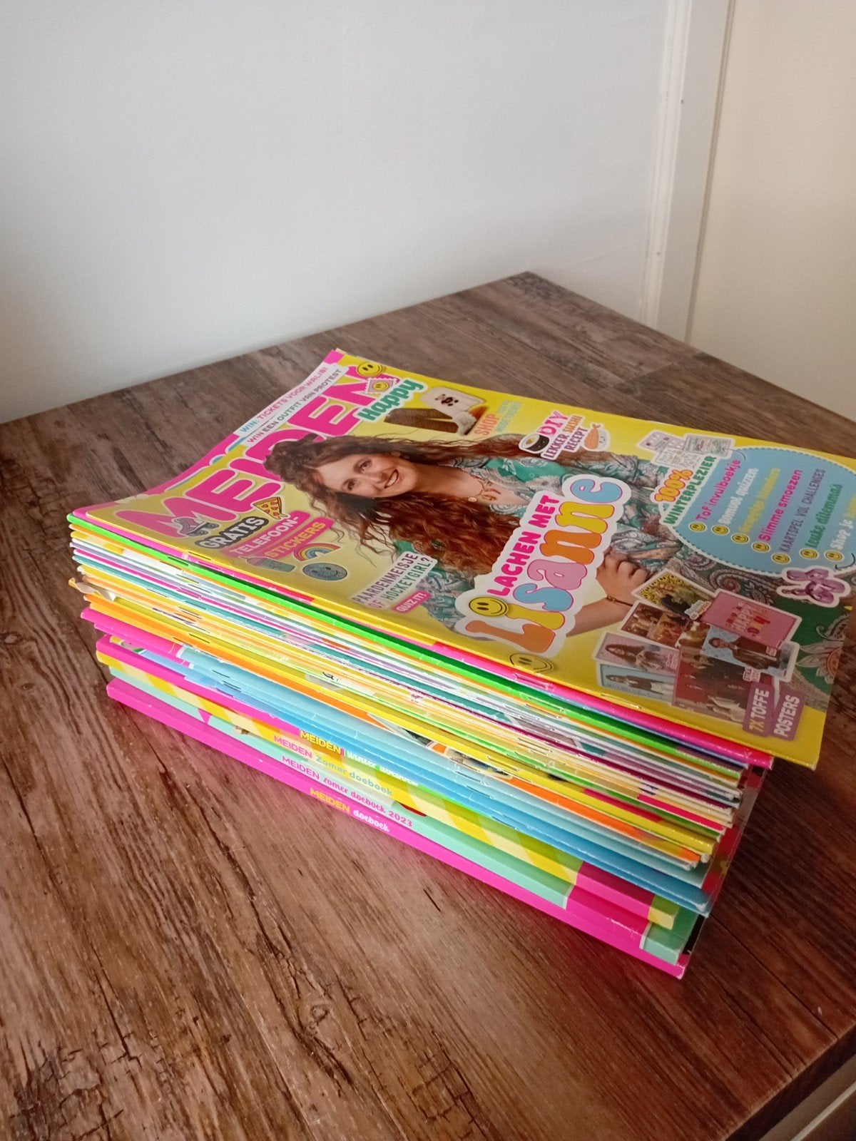 Stapel Meiden Tijdschriften 2020/2025, Ophalen of Verzenden, Gelezen, Damesbladen