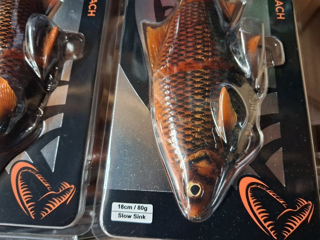 18cm Line Thru Roach (Savage Gear) 80g/Slow Sinking, Watersport en Boten, Tinstraat, Savage Gear, Nieuw, Ophalen of Verzenden