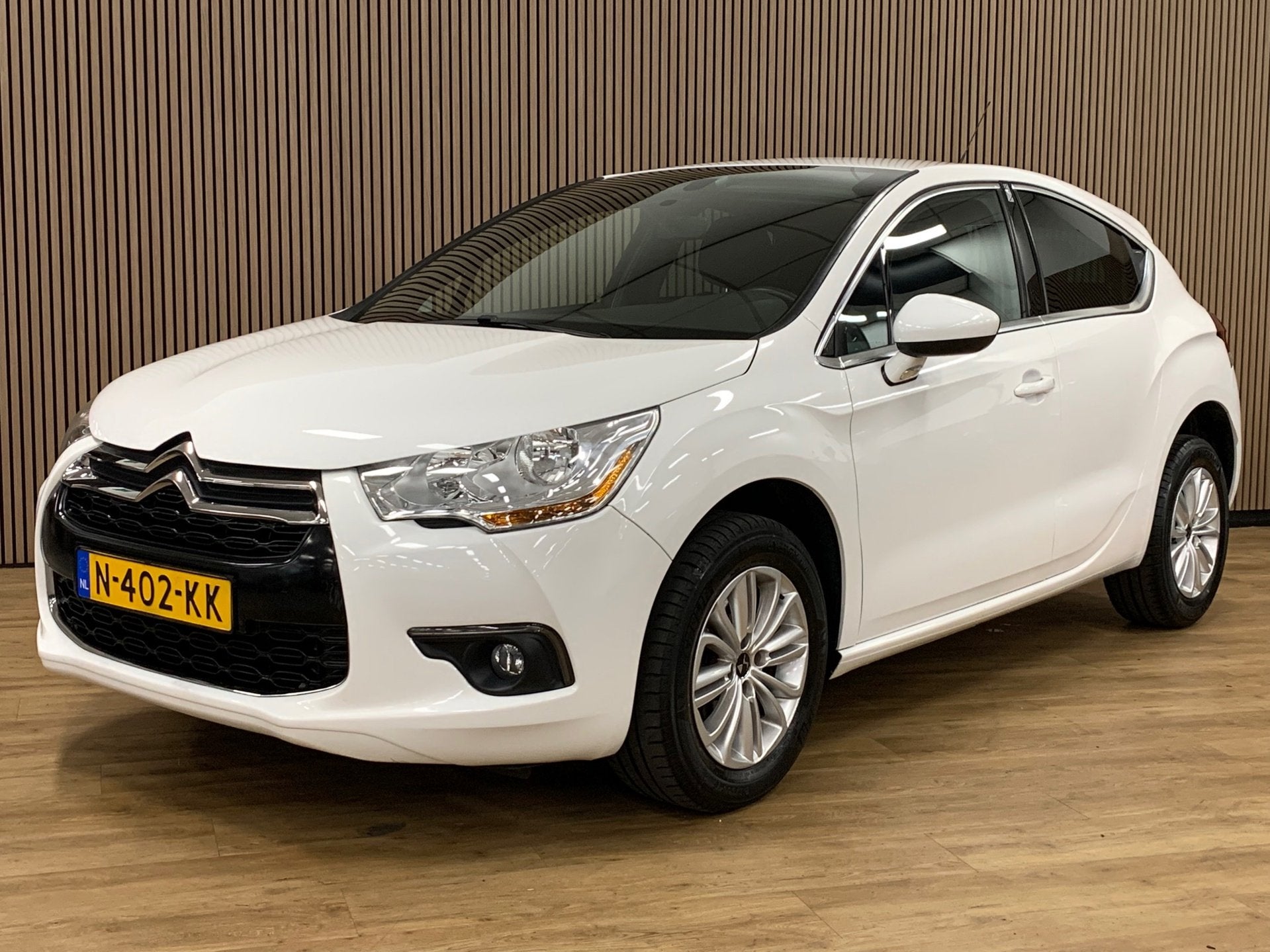 Citroen DS4 /C4 1.2 PureTech So Chic|Airco|132000KM|, Auto's, Voorwielaandrijving, Dealer onderhouden, Stof, Gebruikt