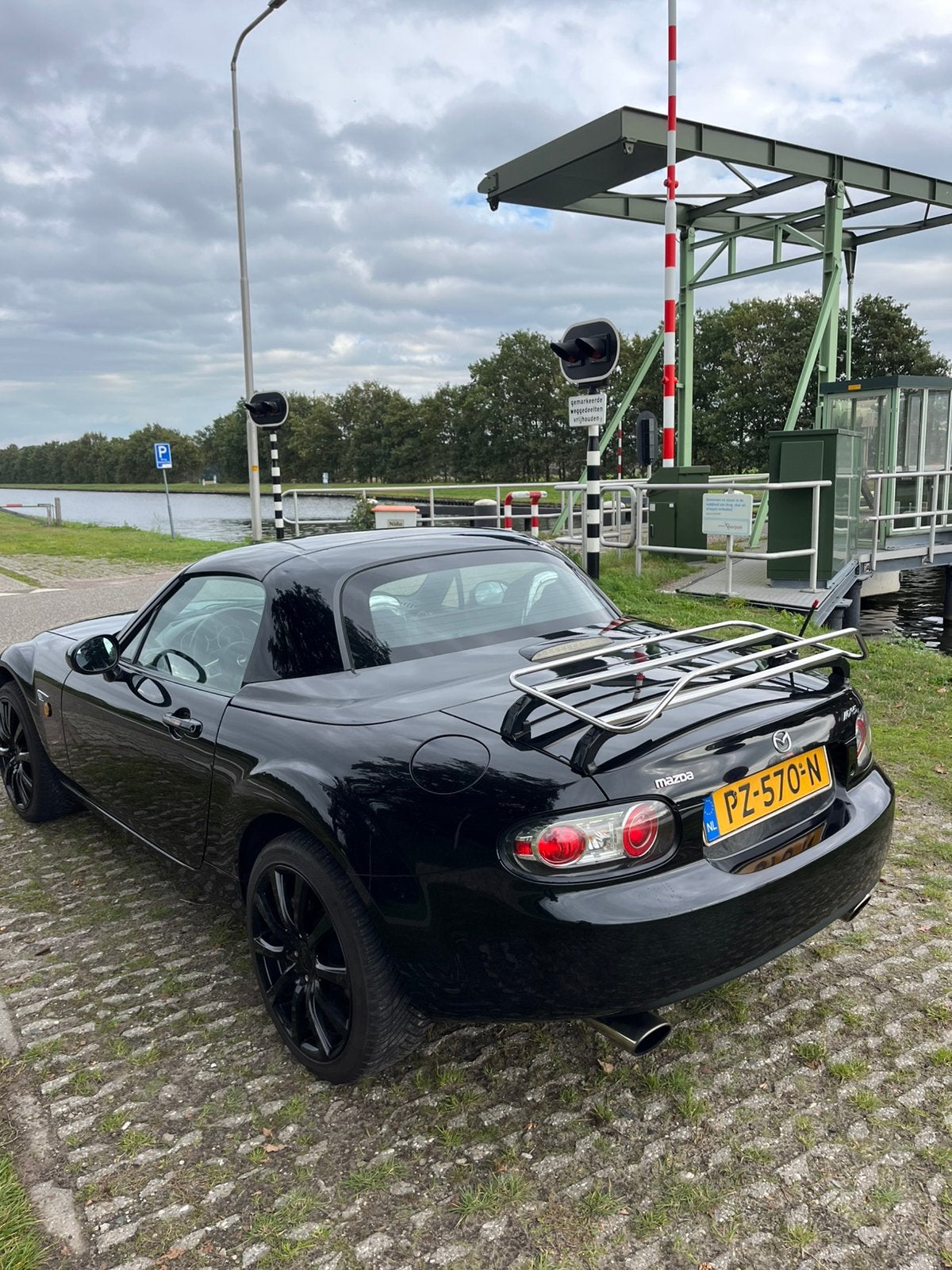 Mazda MX-5 1.8 Touring 2007 Zwart, Auto's, Voorwielaandrijving, Zwart, 4 cilinders, Cabriolet