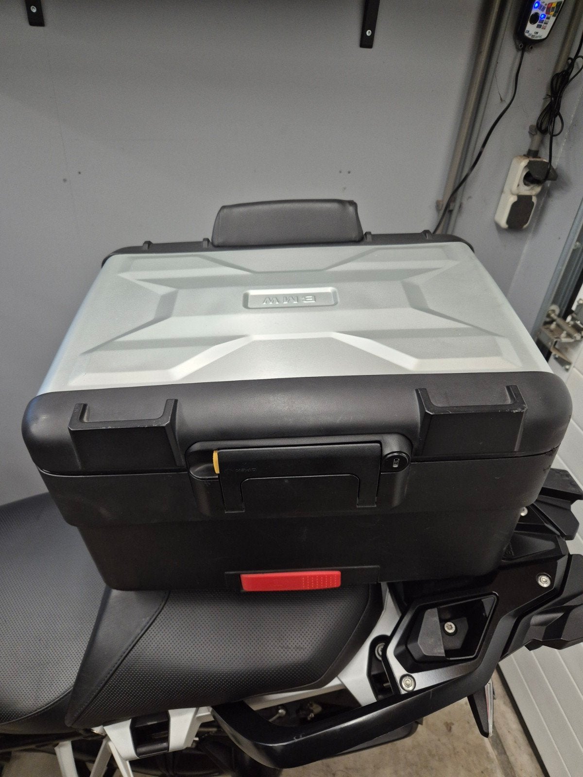 Gezocht defecte/schade vario topkoffer BMW R1200/1250 gs, Ophalen of Verzenden, Gebruikt