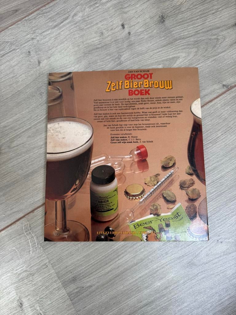 Groot zelf bierbrouw boek, Ophalen of Verzenden, Gelezen, Overige onderwerpen