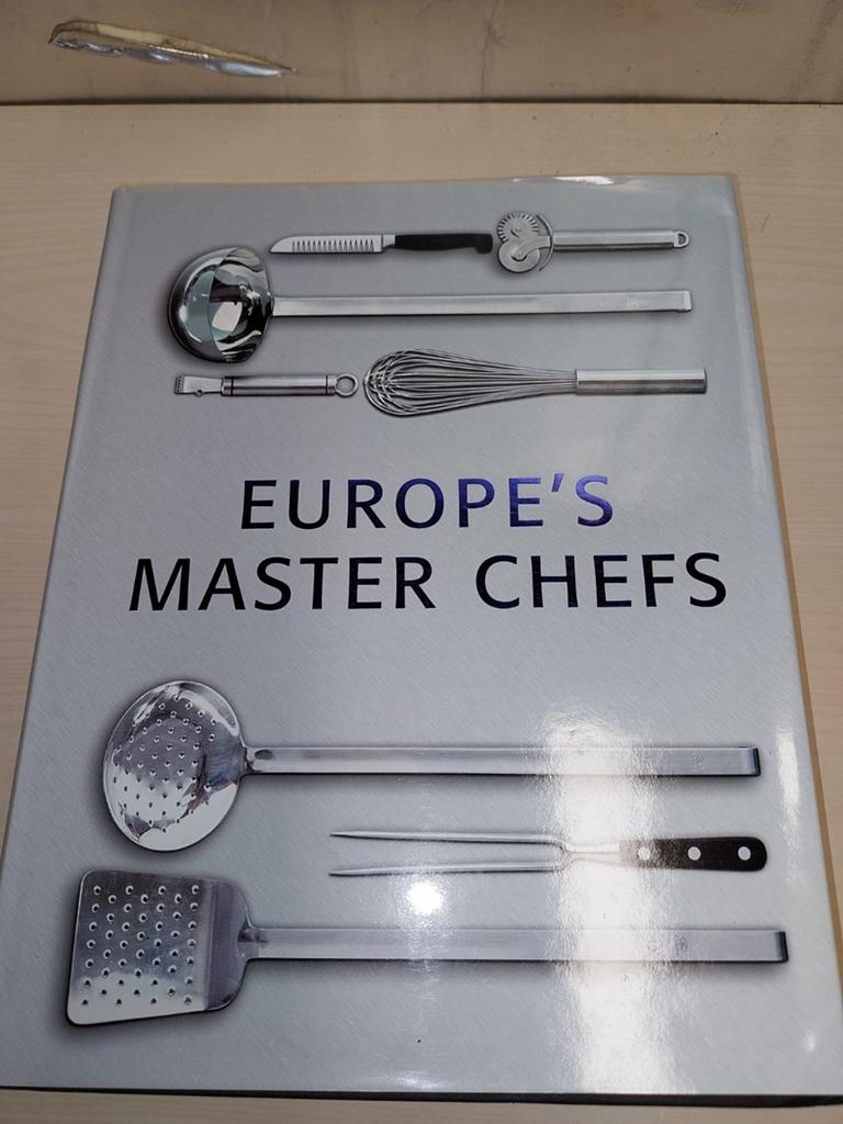 Europe's Master Chefs - Uitgebreid Kookboek (H.F. Ullmann), Ophalen