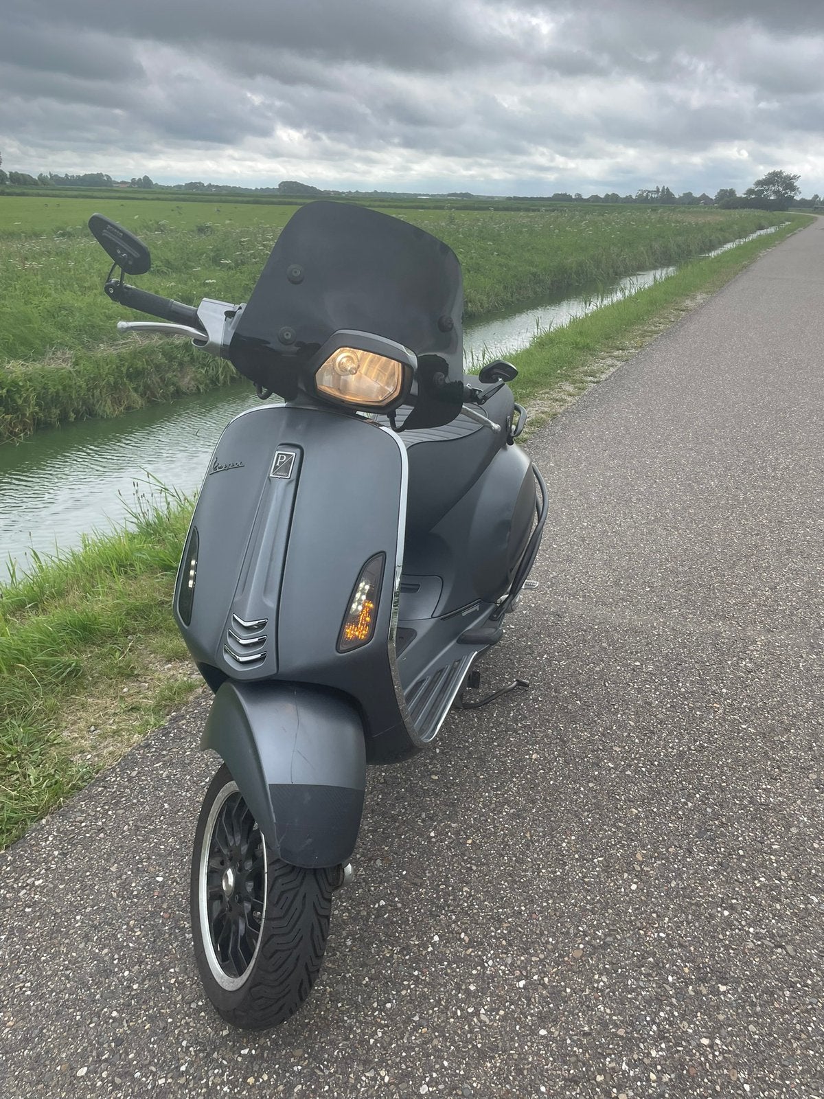 Vespa sprint 50cc, Ophalen, Maximaal 45 km/u, Vespa S, Zo goed als nieuw