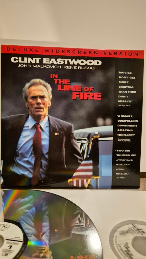 In the Line of Fire Laserdisc, Vanaf 16 jaar, Ophalen of Verzenden, Zo goed als nieuw, Actiethriller