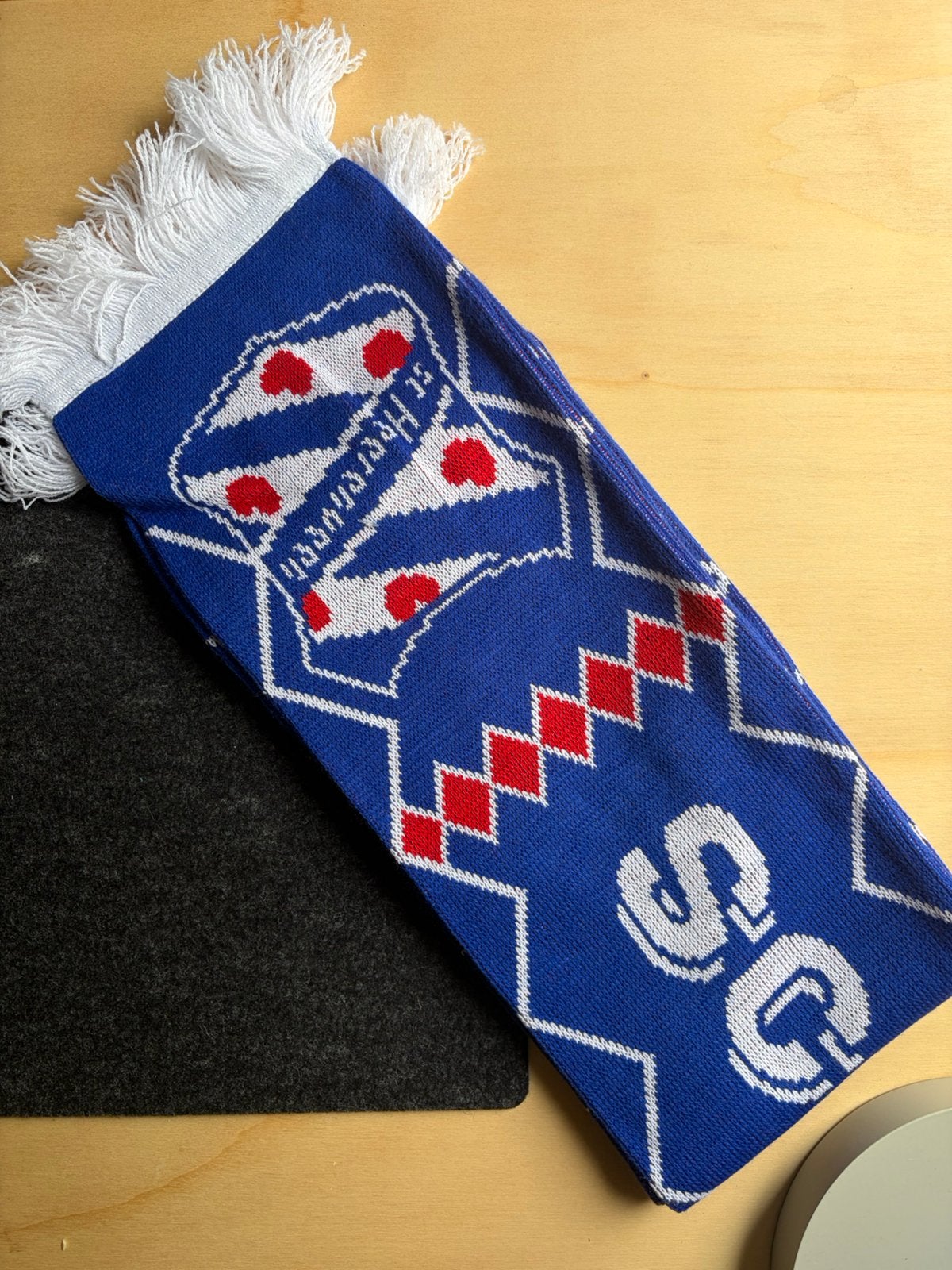 SC Heerenveen sjaal gloednieuw, Ophalen of Verzenden, Zo goed als nieuw, Overige maten, Sjaal